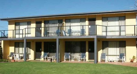 Admirals Lodge Merimbula - Dalby Accommodation 0