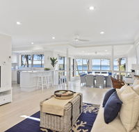 Adrift Retreat - St Georges Basin Waterfront Home - Dalby Accommodation