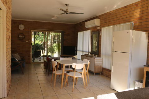 Agnes Palms Accommodation - Dalby Accommodation 2