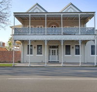 Albury Suites - Waterstreet - Dalby Accommodation