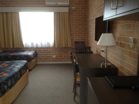 Alexander The Great Motel - Dalby Accommodation 2