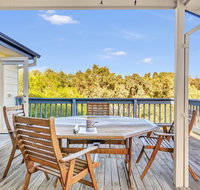 All Decked Out - Dalby Accommodation