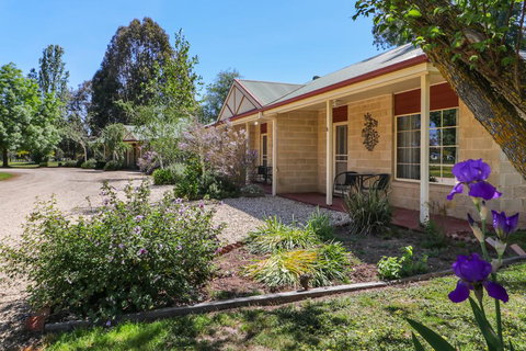 All Seasons Mansfield - Dalby Accommodation 0