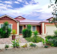 All Seasons Port Elliot Holiday House - Dalby Accommodation