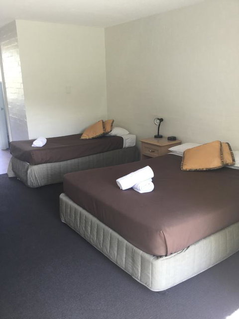 Alloggio Bathurst (previously Bathurst Apartments) - Dalby Accommodation 3