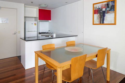 Amazing Brisbane CBD 2 Bedroom Apartment With River Views - Dalby Accommodation 1
