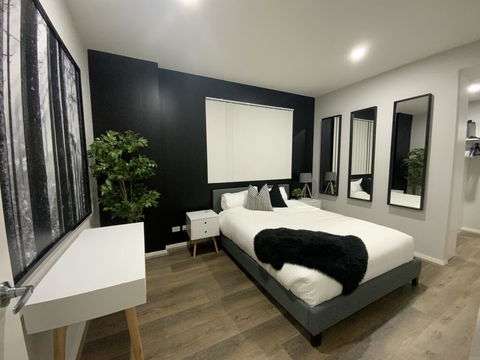 Amazing New Apartment Penrith, Prime Location - Dalby Accommodation 0
