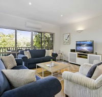 APOLLO BAY HOLIDAY HOUSE - walk to beach  wifi - Dalby Accommodation