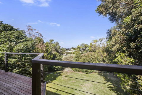 APOLLO BAY HOLIDAY HOUSE - Walk To Beach + Wifi - Dalby Accommodation 1