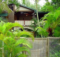 Appian Beach House - Dalby Accommodation