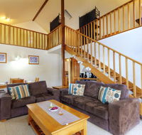 Araluen - Dalby Accommodation
