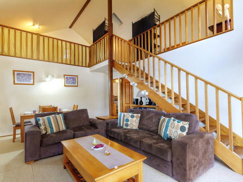 Araluen - Dalby Accommodation 0
