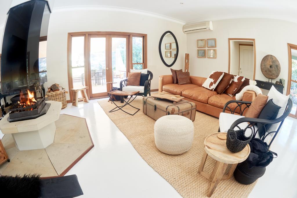 Laguna NSW Dalby Accommodation