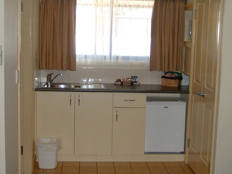 Armidale Pines Motel - Dalby Accommodation 2