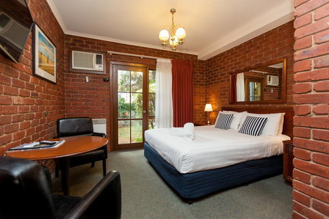 Armour Motor Inn - Dalby Accommodation 3