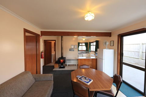 Arthur River Holiday Units - Dalby Accommodation 2