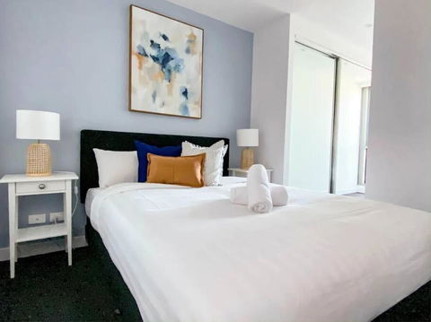 MA4004-1 BR, Lvl 40 Stylish Marco High Rise Home - Dalby Accommodation 1
