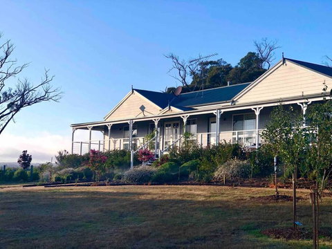 Luxury Accomodation, Farm Stay, Stunning Views Near Daylesford - Dalby Accommodation 0