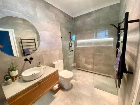 Luxury Accomodation, Farm Stay, Stunning Views Near Daylesford - Dalby Accommodation 2