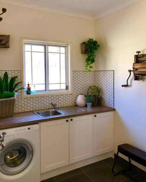 Luxury Accomodation, Farm Stay, Stunning Views Near Daylesford - Dalby Accommodation 3