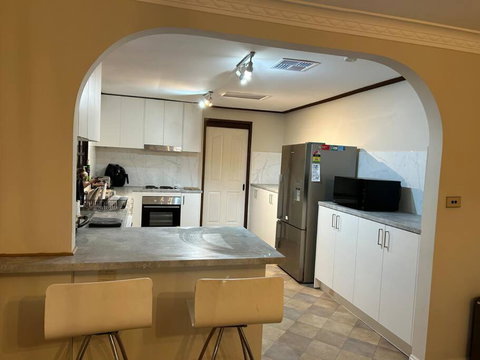 Luxury House 5 Bedrooms - Dalby Accommodation 1