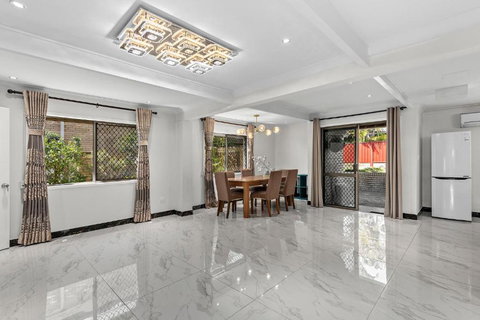 Luxury Living 2B2B In Southern Brisbane Parking - Dalby Accommodation 1