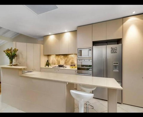 Luxury Retreat Home - 4bed House W/Parking - Mins From CBD - Dalby Accommodation 3