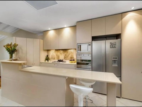 Luxury Retreat Home - 4bed House W/Parking - Mins From CBD - Dalby Accommodation 1