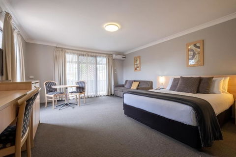 Maclin Lodge Motel - Dalby Accommodation 0