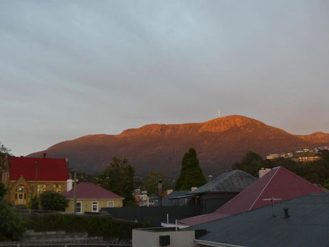 Macquarie Street Stable - Dalby Accommodation 1