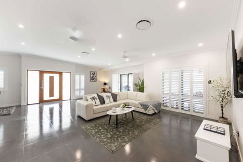 Magic On MacArthur - Dalby Accommodation 1