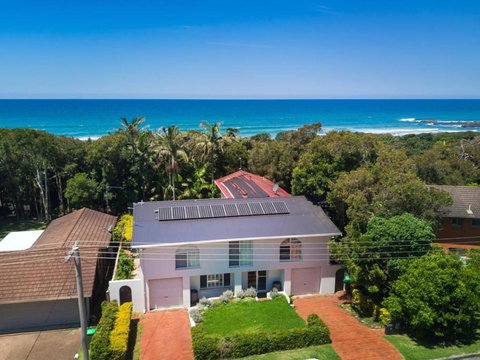 Malibu Beach House - Dalby Accommodation 1