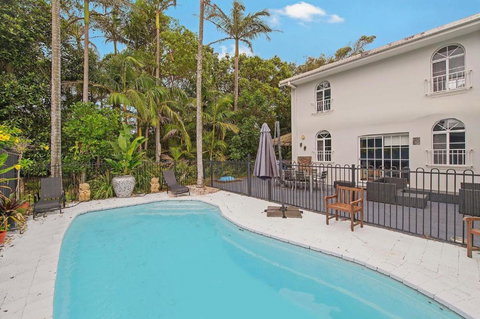 Malibu Beach House - Dalby Accommodation 0