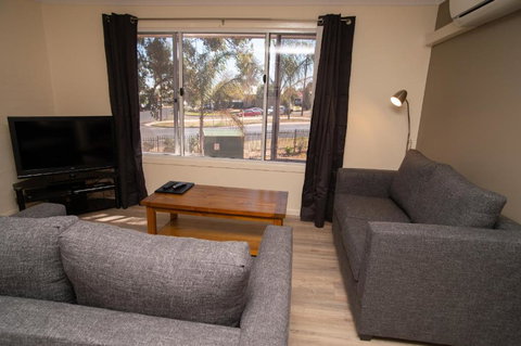 Manera Heights Apartments - Dalby Accommodation 0