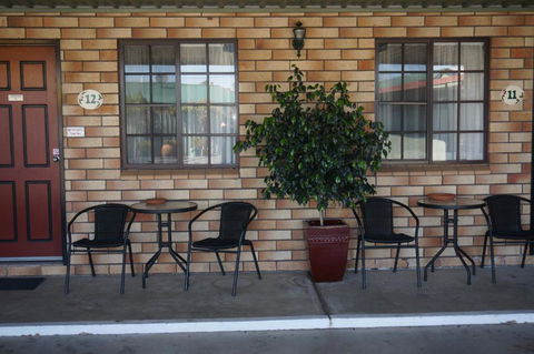 Miles Outback Motel - Dalby Accommodation 3