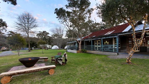 Mingling Waters - Dalby Accommodation 0