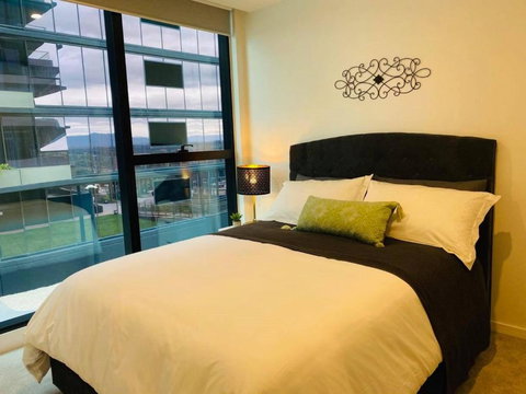 Moody Moon Apartment @ Sky Garden - Glen Waverley - Dalby Accommodation 1