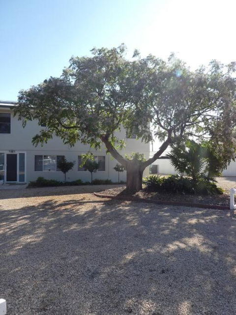 Moonta Bay Stylish Large Home 3 Min Walk From Beach And Jetty - Dalby Accommodation 0