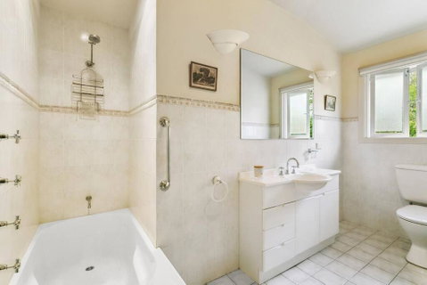 MUS14 - 2 Bedroom Apartment - Muston Street, Mosman - Dalby Accommodation 1