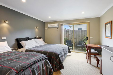Motel Strahan - Dalby Accommodation 0