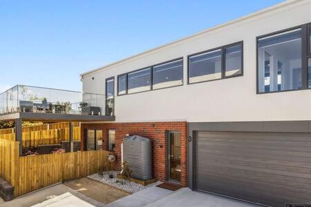 Mountain View Villa-close To Shops-10min To CBD - Dalby Accommodation 3