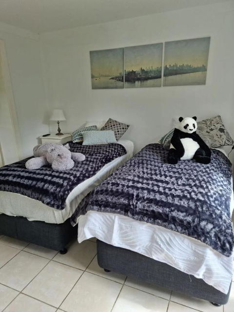Mountshannon - Dalby Accommodation 3