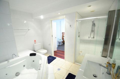 Mountshannon - Dalby Accommodation 1