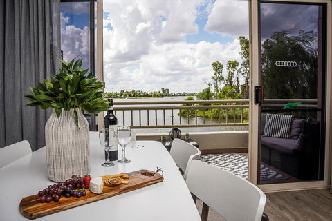 Mulwala Lakeside Apartment - Dalby Accommodation 0