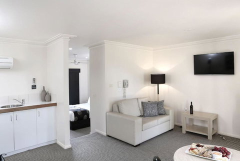 Murray Downs Resort - Dalby Accommodation 3