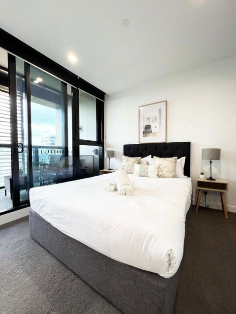 Myka Home New Apartment In Box Hill YS4A - Dalby Accommodation 3