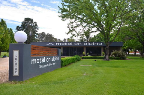 Myrtleford Motel On Alpine - Dalby Accommodation 0