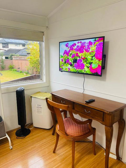 Mystic Gardens With Private Entrance And Bathroom - Dalby Accommodation 1