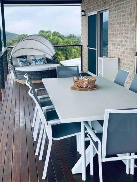 Nautilus @Hydeaway Bay/ Hideaway Bay - Dalby Accommodation 1