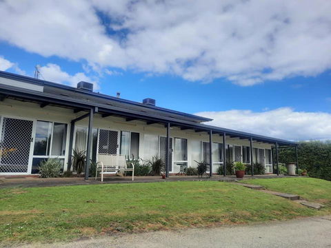 Neerim South Hotel - Dalby Accommodation 0